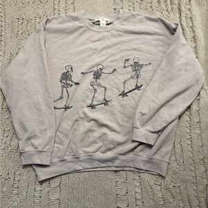 Gray Skeleton Skateboard Graphic Sweater